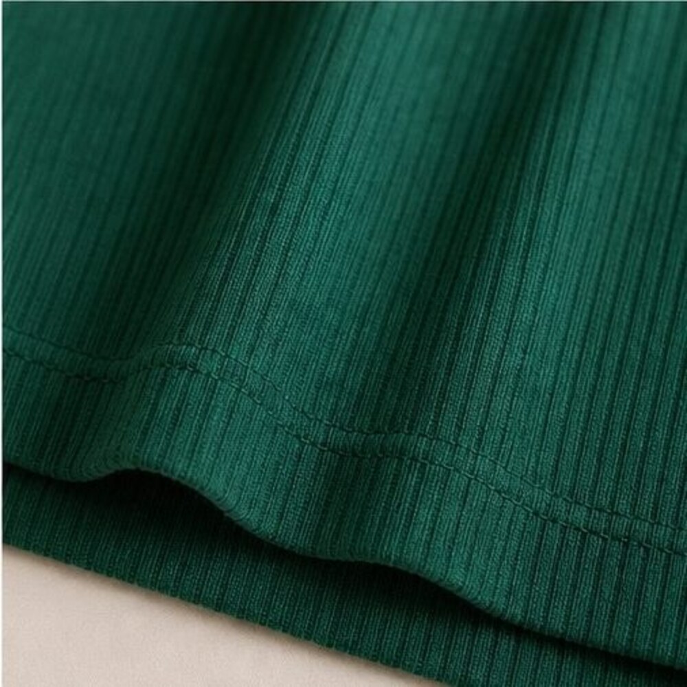 Emerald Lace Trim Top - Picture 6 of 6